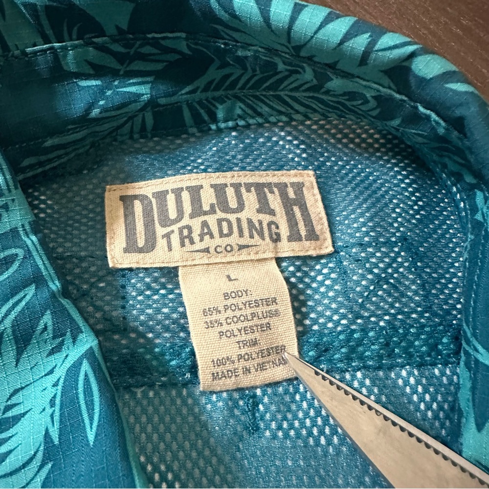 Duluth Trading Shirt Blue Tropical Leaf Vented Fishing CoolPlus Men’s Large - Picture 6 of 9